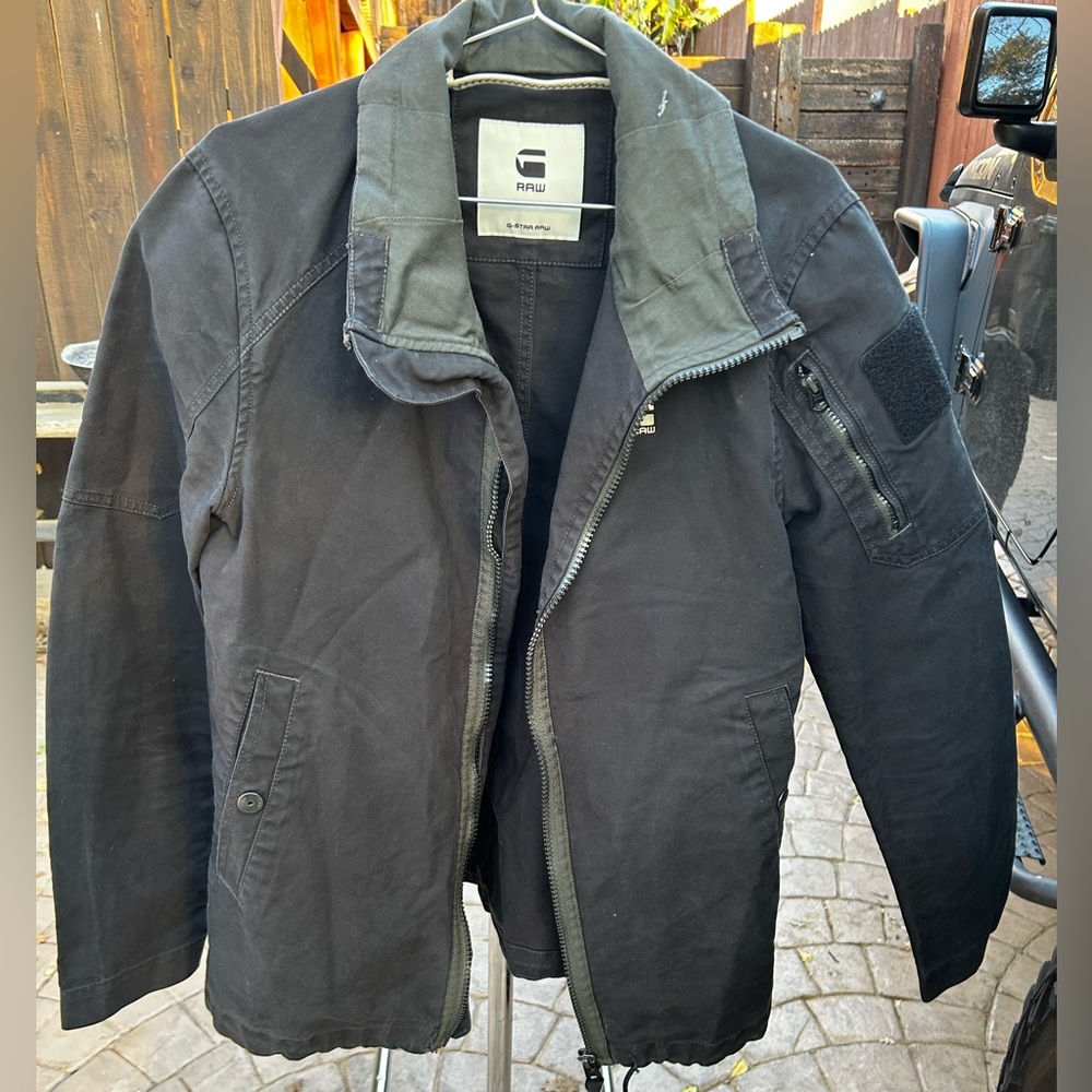 G-STAR canvas jacket light weight. Size L fits like Medium.